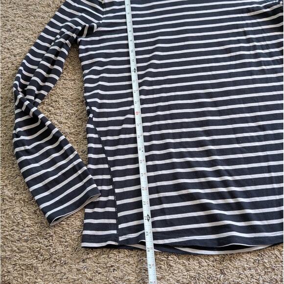Lululemon 5 Year Basic Long Sleeve Crew Neck Black Striped Top, size 6 - Picture 6 of 6